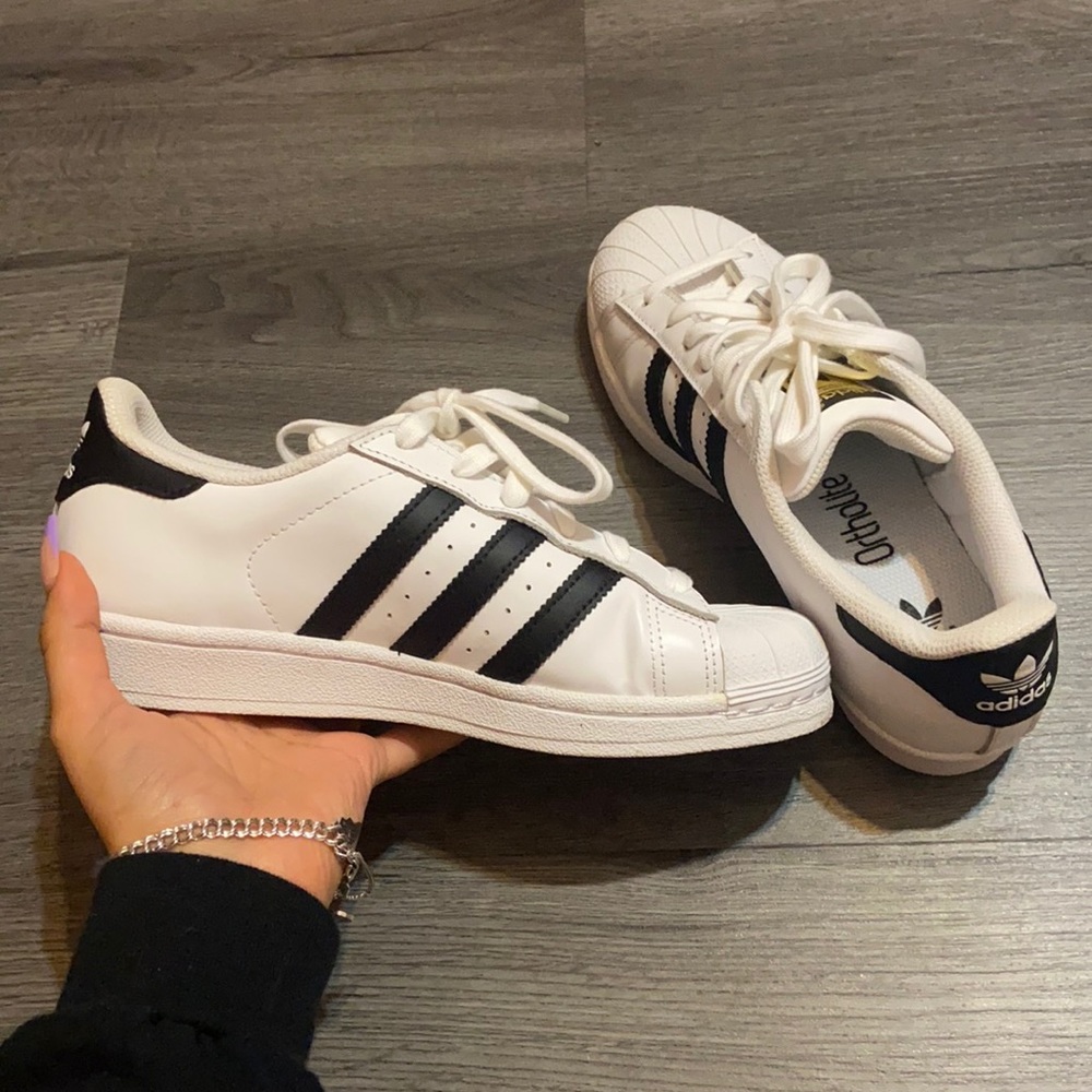 Adidas Superstar